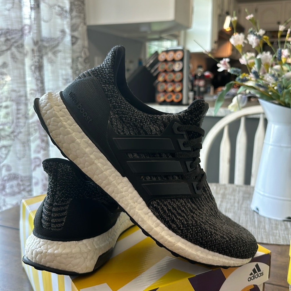 Mens Adidas UltraBOOST -like new.  Worn only couple of times